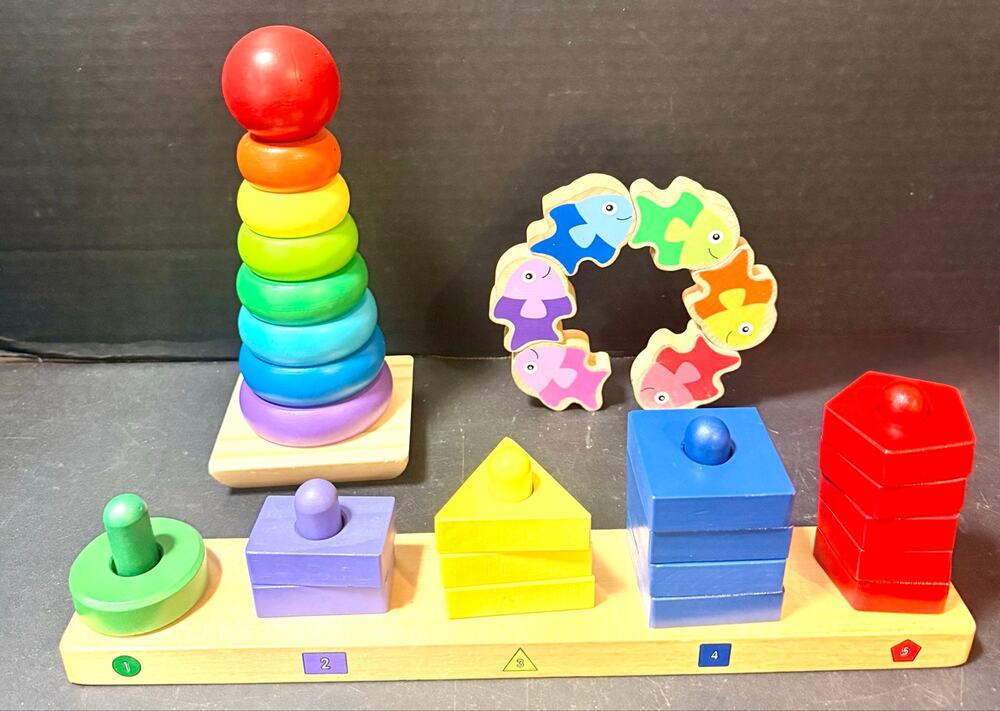 Melissa & Doug wooden Stacking ring tower Puzzle friendly fish stack & sort